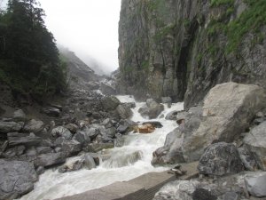 Utttarakhand Trip Trek:  laxman-ganga-river-enroute-valley-of-flowers