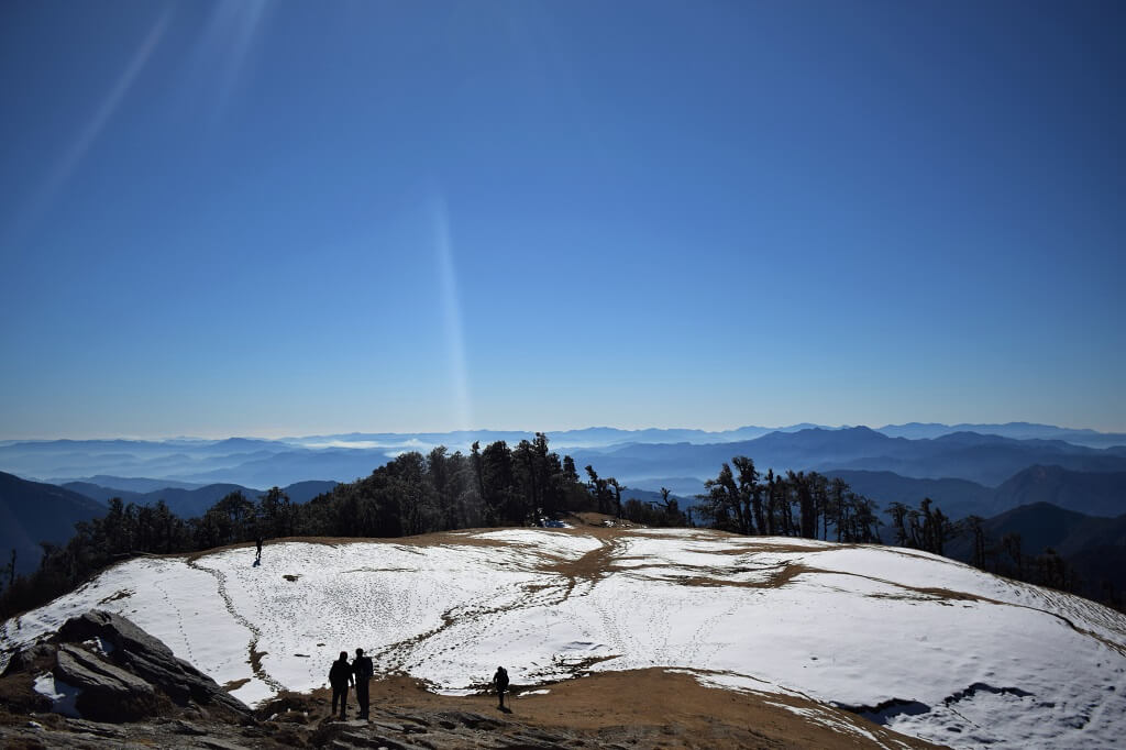 beautiful view on barahmtaal trek