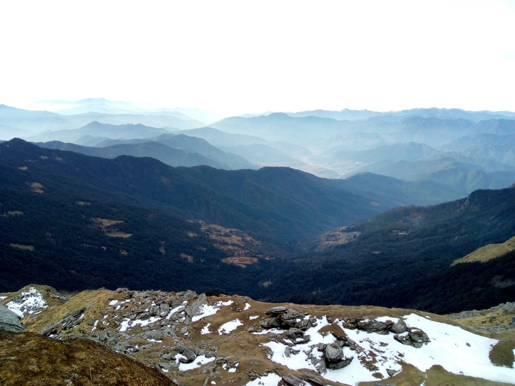 Beautiful view of green mountain from kedarkantha trek