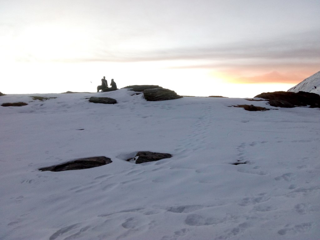 Beautiful view of snow capped mountain at Kedarkantha trek