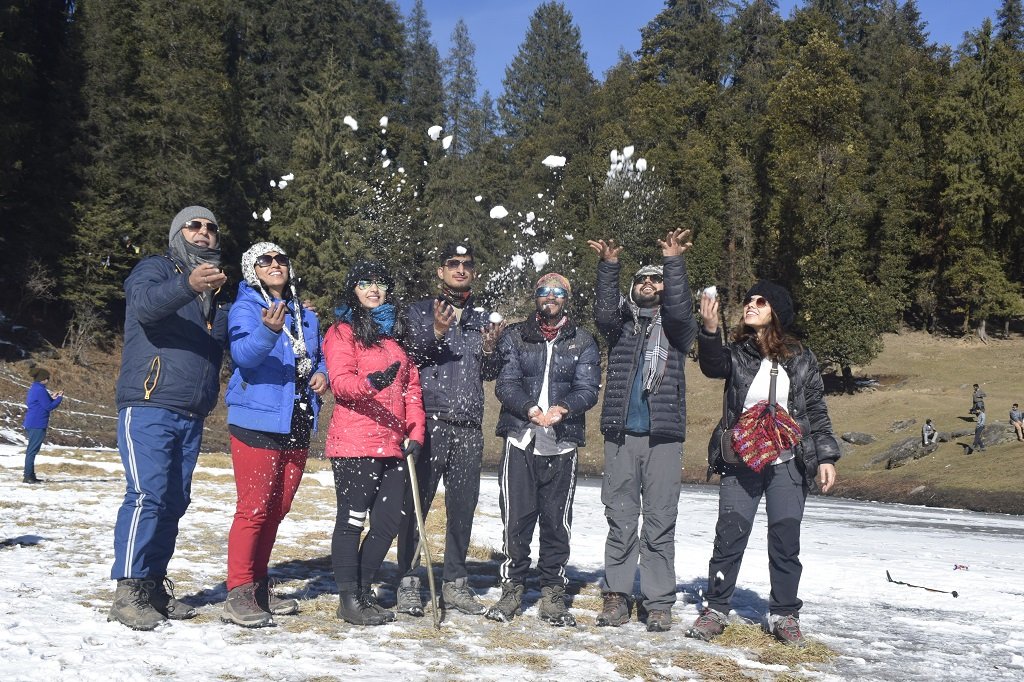 group on kedarkantha trek