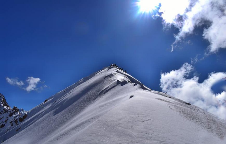 Bali Pass and Ruinsara Tal Trek