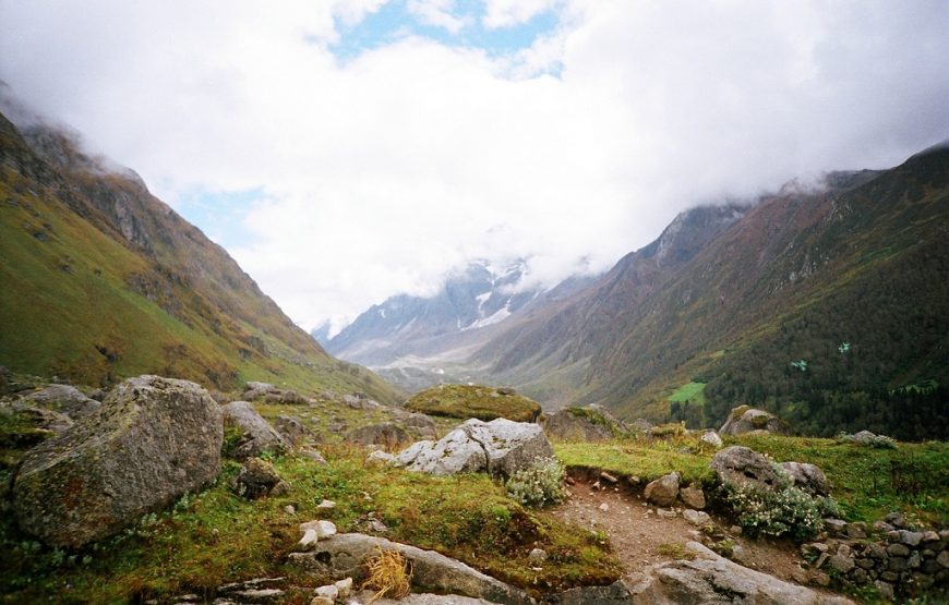 Borasu Pass – Connects Har Ki Dun valley with Baspa Valley