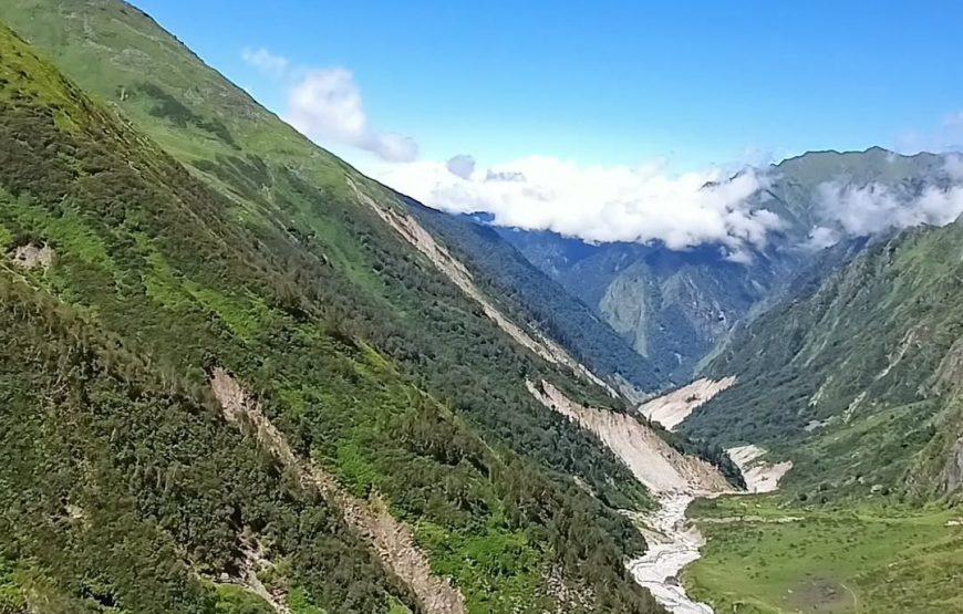 Pindari Glacier with Kafni Glacier Trek