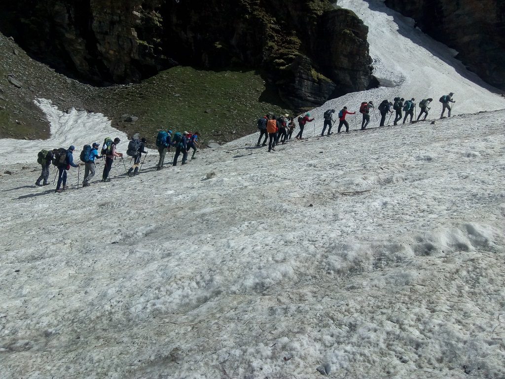 trek to rupin pass trek