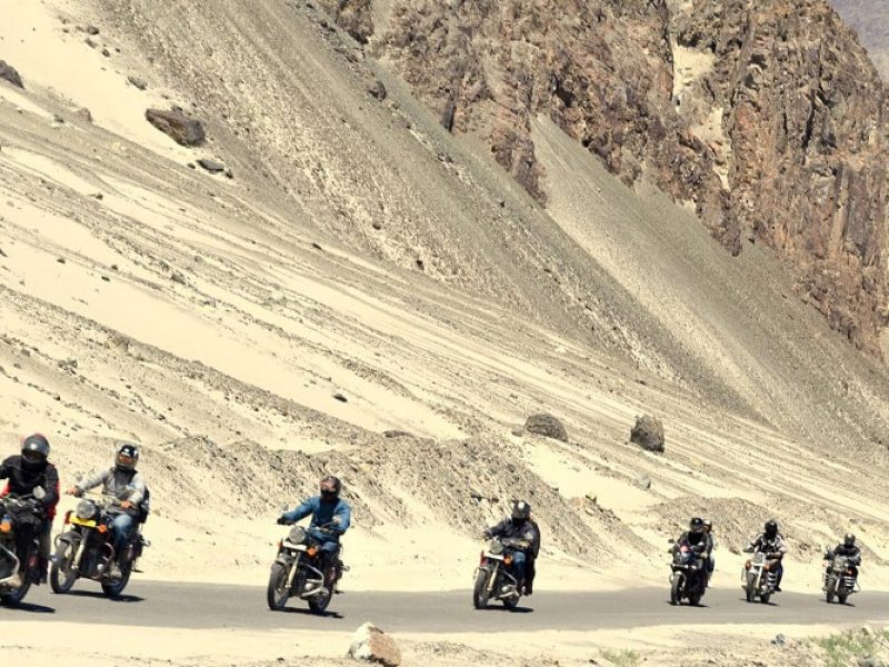 kargil bike tour