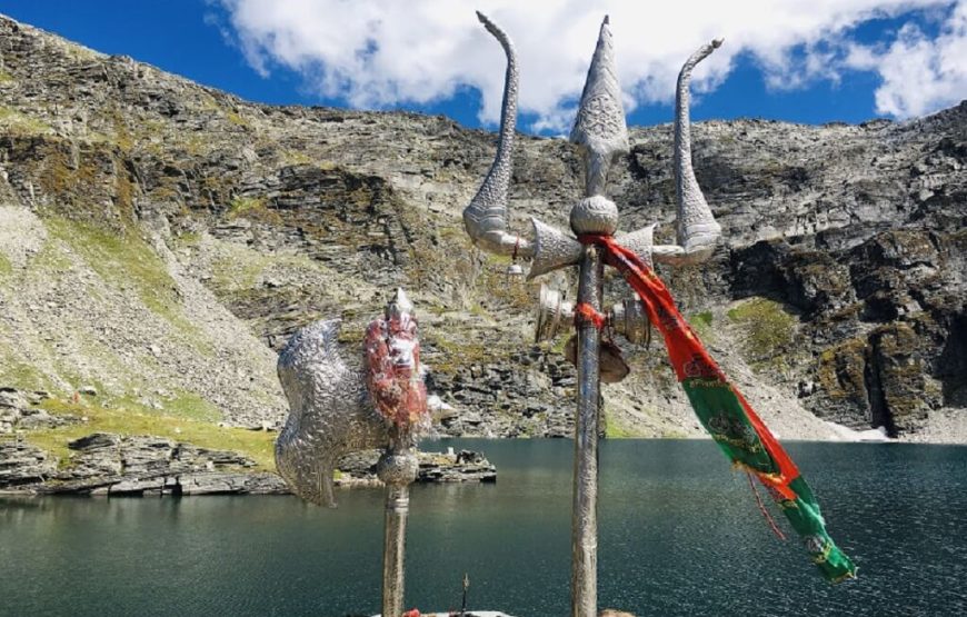 Baraadsar Lake Trek